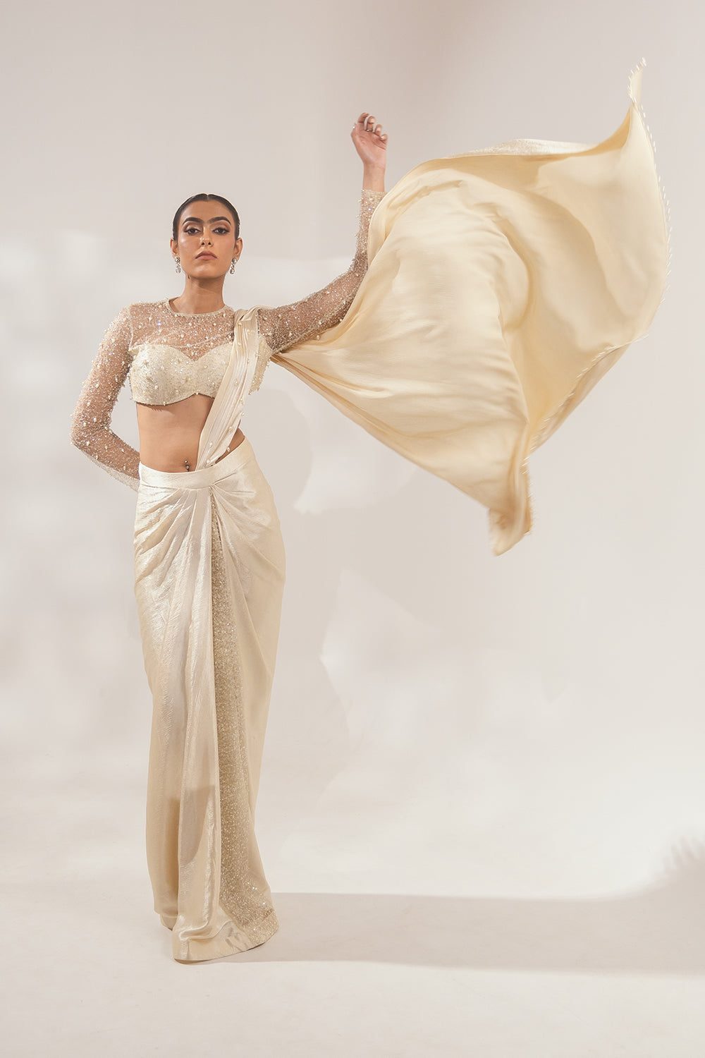 Full Sleeves Pearl Gold Heavy Plated Saree
