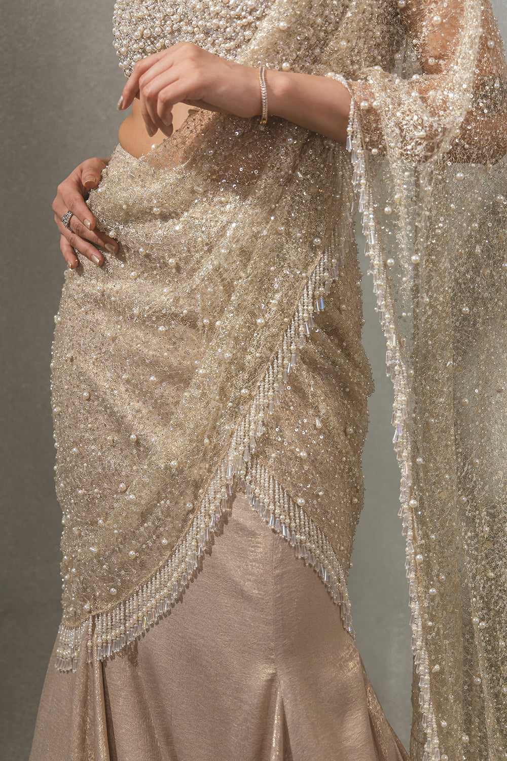 Heavy Jaal Embroidred Palla Saree with Pearl Blouse